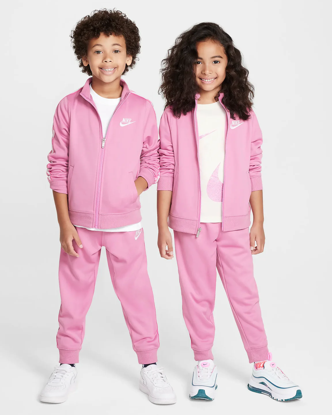 footkorner-ensemble-de-surv-tement-nike-junior-rose-36M452-ACG_1_1152x1440_crop_center